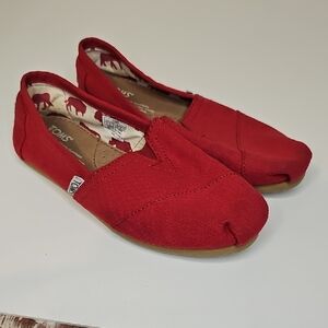 TOMS Red Canvas Slip-On Shoes Size 5